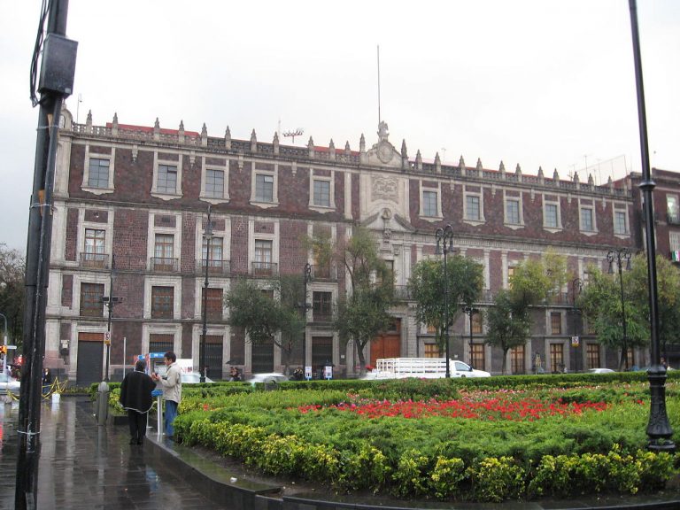 Nacional Monte de Piedad, Palacio de  Axayacatl