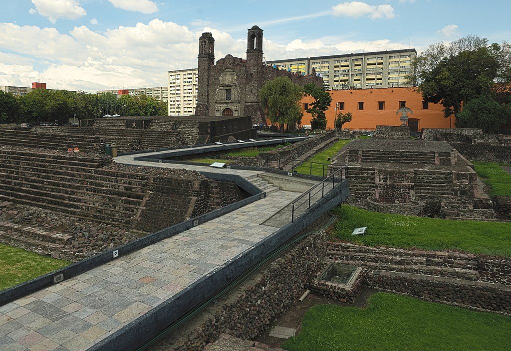 plaza de la tres culturas