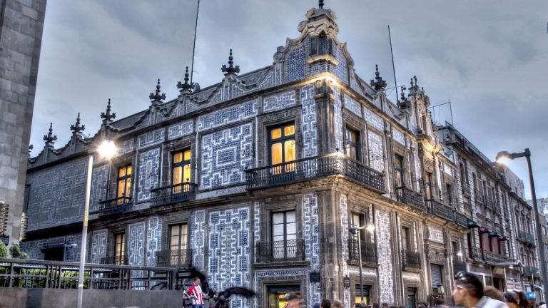 La Casa de los Azulejos