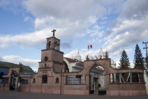 San Lorenzo Tezonco Church and Town
