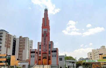 Cristo Rey, Portales