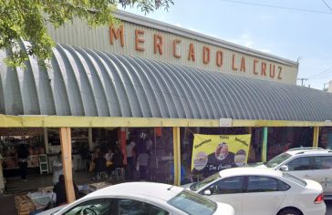 mercado la cruz