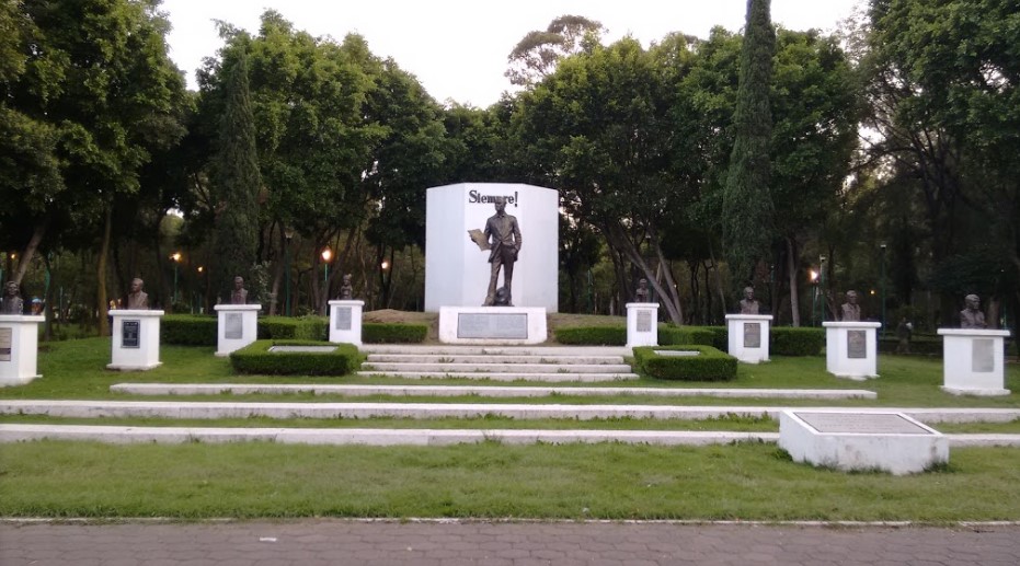Parque de los Periodistas Ilustres / Jardín Chiapas