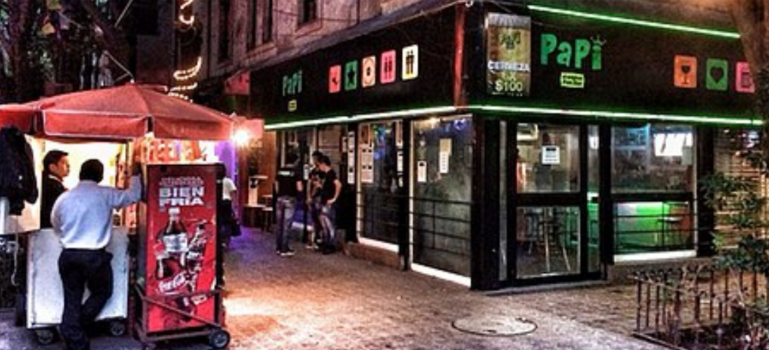 Vida nocturna en la Zona Rosa para viajeros LGBT+