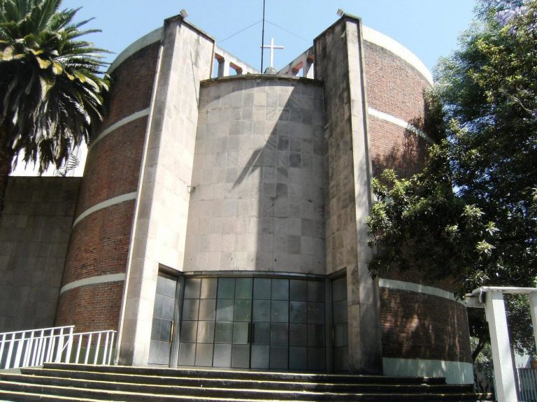 Reina de la Paz, Verónica Anzures