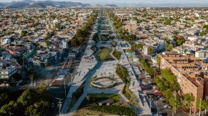 Avenida Fénix, Gran Canal Linear Park